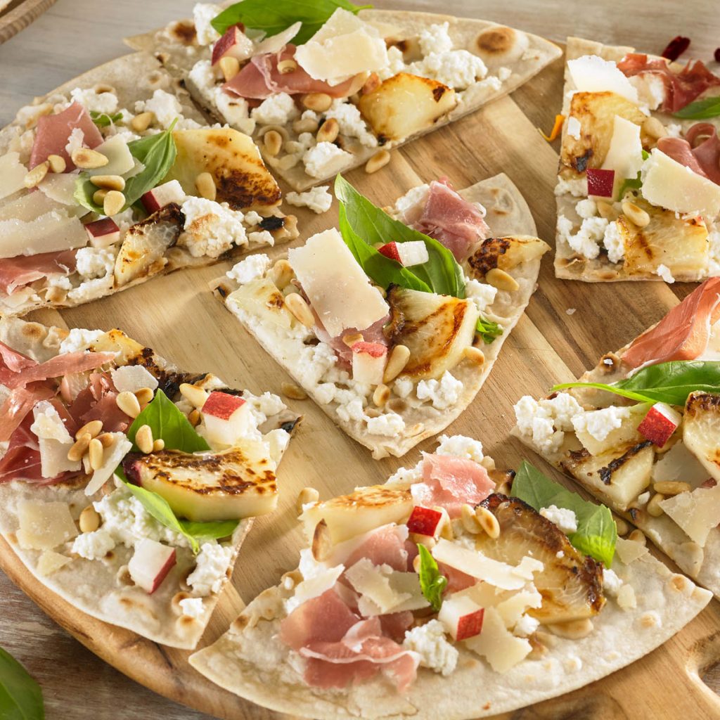 receta ametller origen pizzetas de espelta con melocoton y jamon