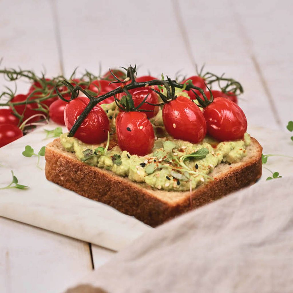 receta ametller origen tostada aguacate tomate cherry y sesamo